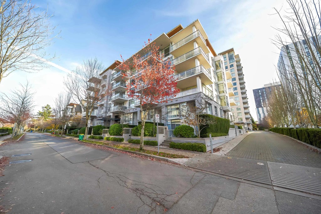 6080 Iona Drive 404, Vancouver
