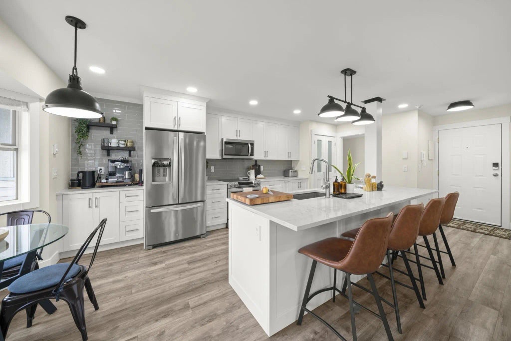 5464 201a Street 201, Langley