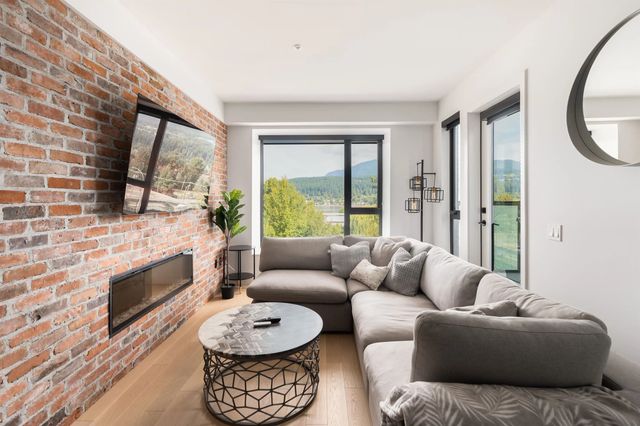 83 Moody Street 506, Port Moody