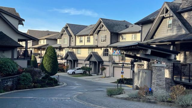 9525 204 Street 98, Langley