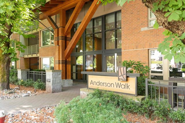 119 W 22nd Street 113, North Vancouver