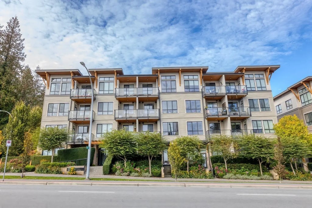 10455 154 Street 306, Surrey