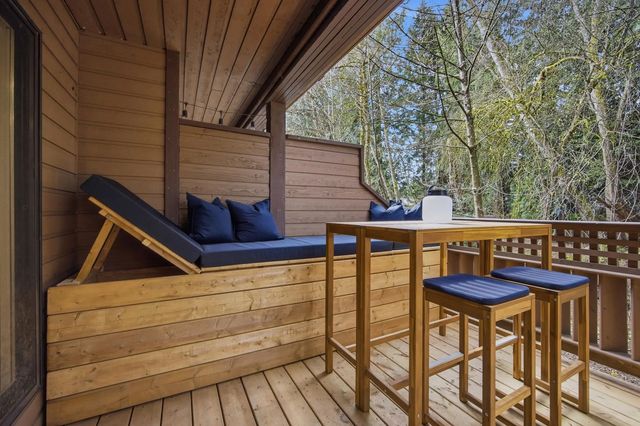 3321 Mountain Highway, North Vancouver