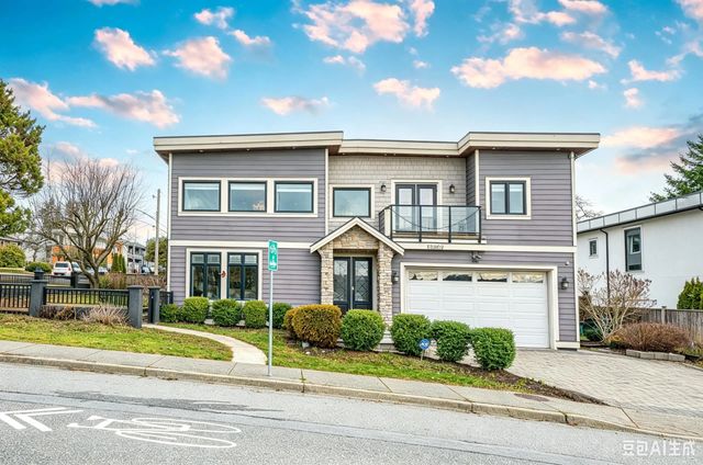 15807 Buena Vista Avenue, White Rock