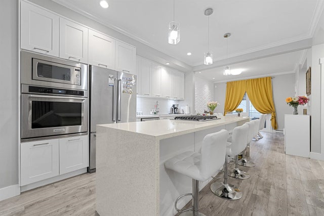 16488 64 Avenue 17, Surrey