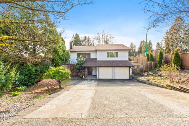 2333 Kirkstone Road, North Vancouver
