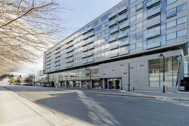 8080 Cambie Road 519, Richmond