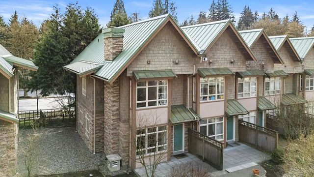 3318 Mt Seymour Parkway, North Vancouver