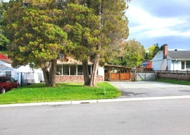11044 Oriole Drive, Surrey