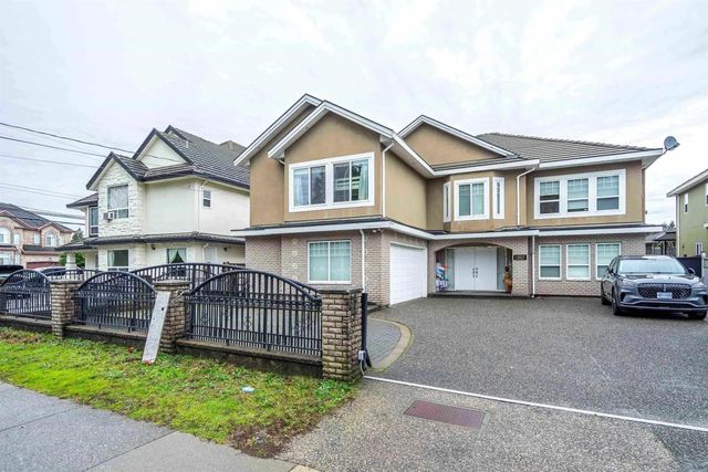 13027 68 Avenue, Surrey