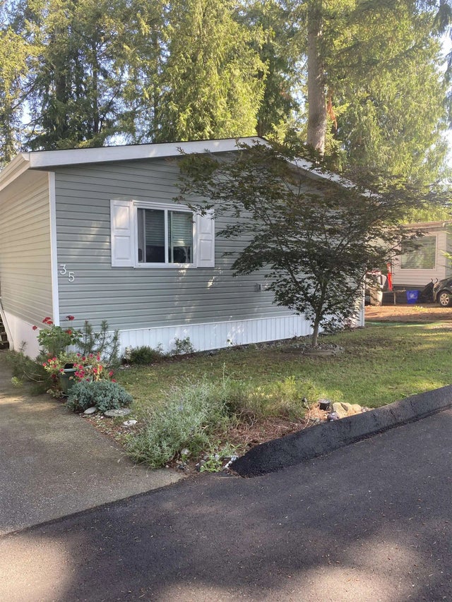 24330 Fraser Highway 35, Langley