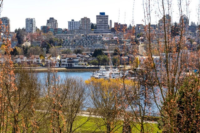 638 Beach Crescent 301, Vancouver