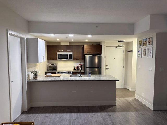 2957 Glen Drive 207, Coquitlam