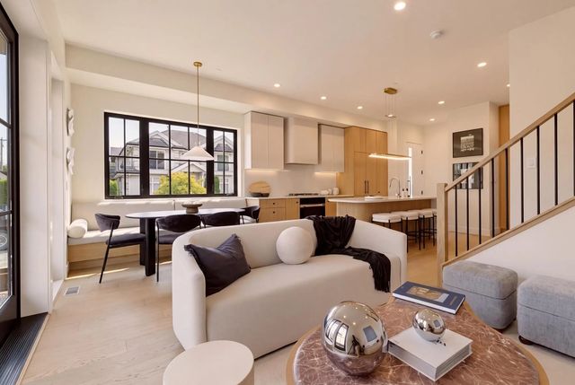 3185 Vine Street 1, Vancouver