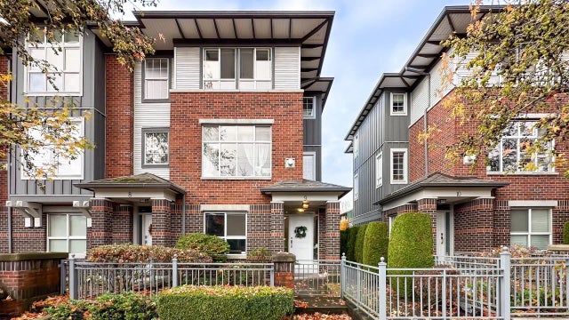 18777 68a Avenue 9, Surrey