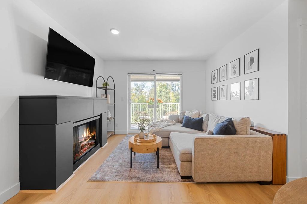 19388 65 Avenue 310, Surrey