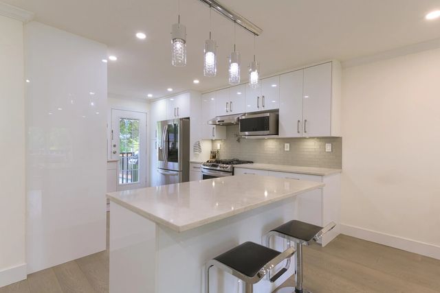 1543 Chadwick Avenue, Port Coquitlam
