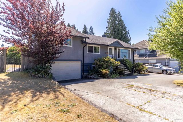 539 Schoolhouse Street, Coquitlam