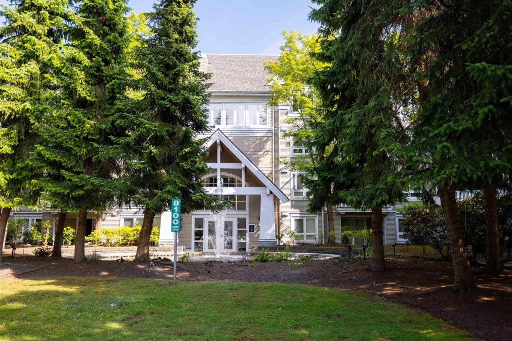 8100 Jones Road 208, Richmond