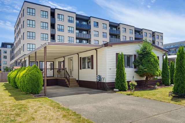 8670 156 Street 21, Surrey
