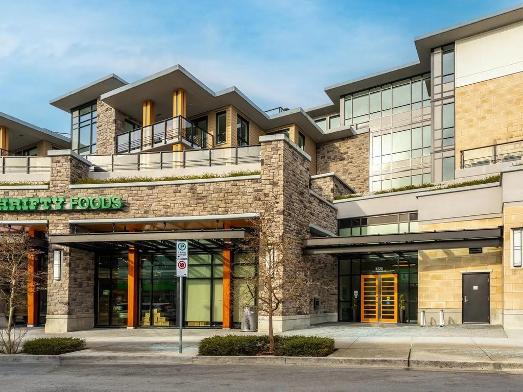 3220 Connaught Crescent 302, North Vancouver