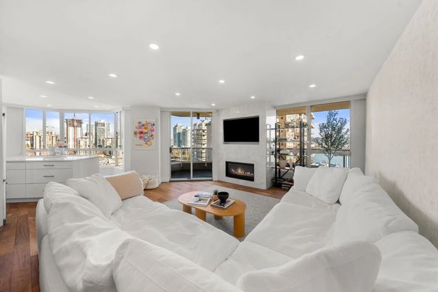 1245 Quayside Drive 1704, New Westminster