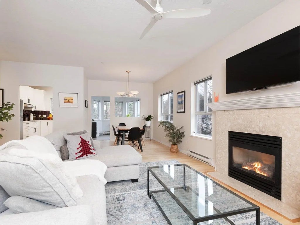 1283 Parkgate Avenue 308, North Vancouver