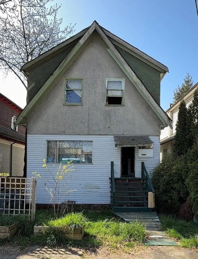 1017 Mclean Drive, Vancouver