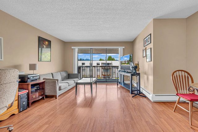 12170 222 Street 311, Maple Ridge