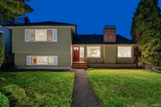 2056 W 29th Avenue, Vancouver