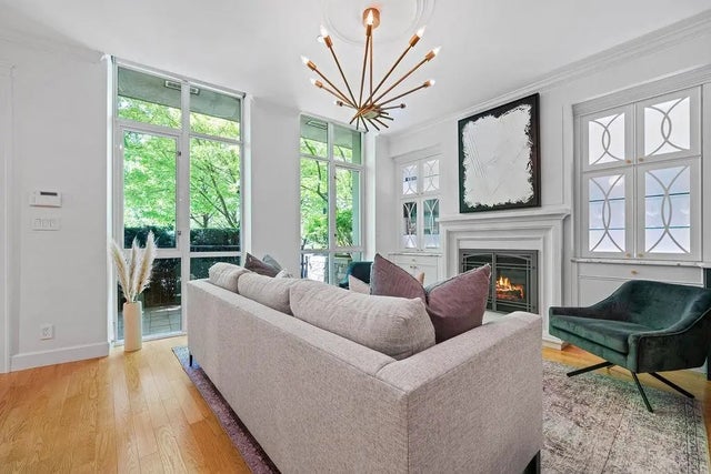 471 Beach Crescent, Vancouver