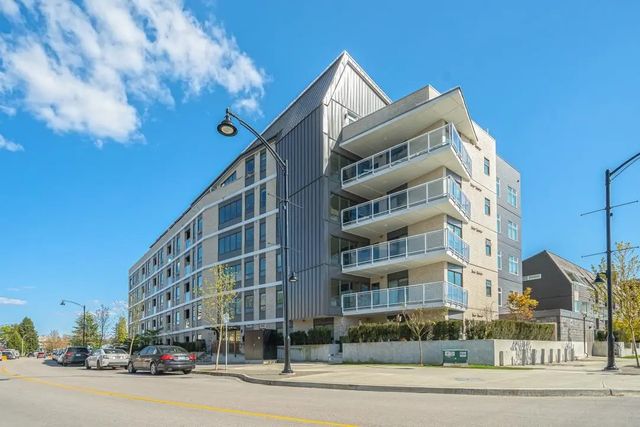 22226 Brown Avenue 303, Maple Ridge