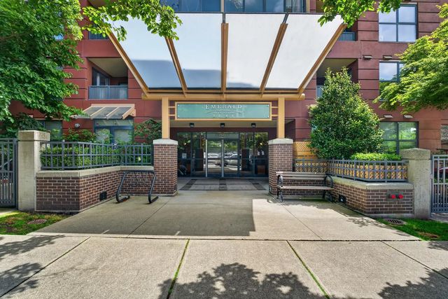 5288 Melbourne Street 208, Vancouver
