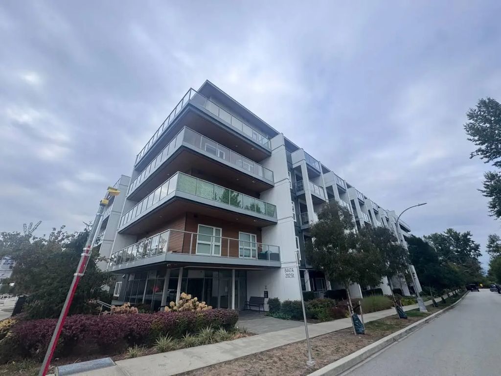 8447 202 St 207a, Langley