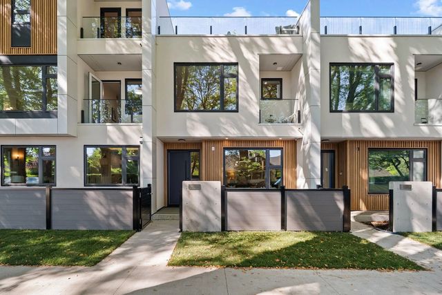 1491 Devonshire Crescent 3, Vancouver