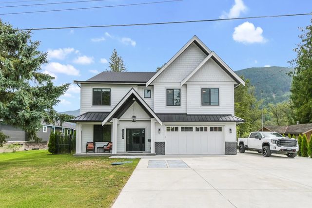 10080 Mountainview Road, Mission