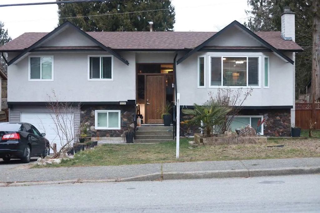 8828 Brooke Road, Delta