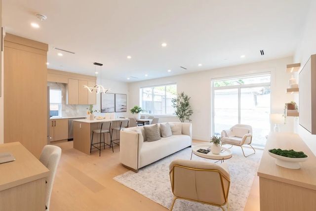 3615 Turner Street 4, Vancouver