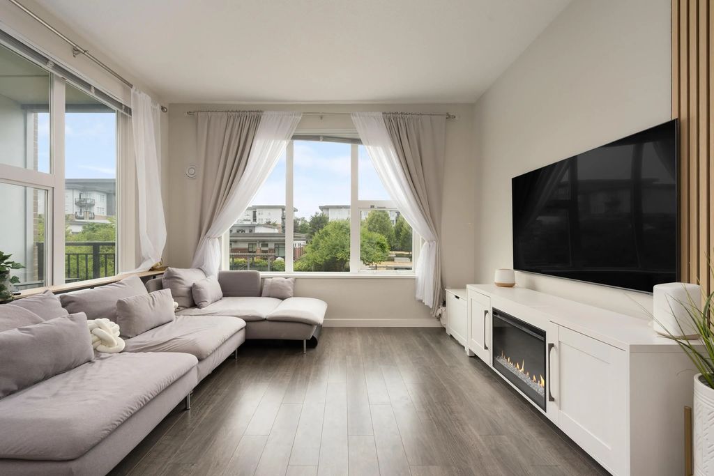 9388 Tomicki Avenue 215, Richmond
