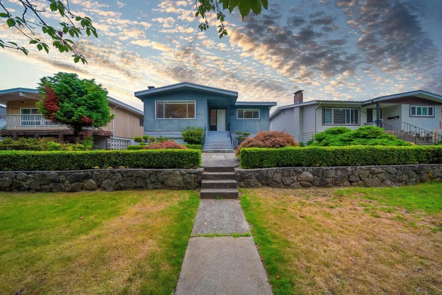 3063 Rosemont Drive, Vancouver