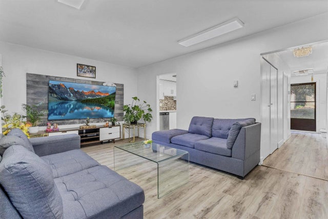 3015 Trethewey Street 8, Abbotsford