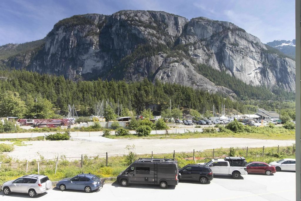 37841 Cleveland Avenue 308, Squamish