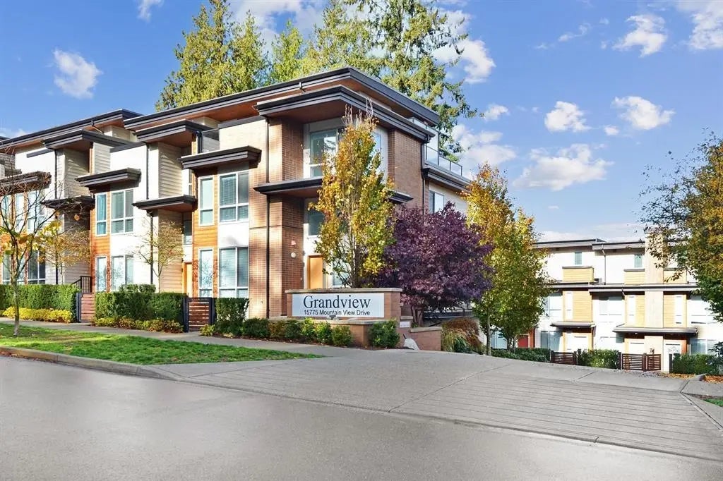 15775 Mountain View Drive 28, Surrey