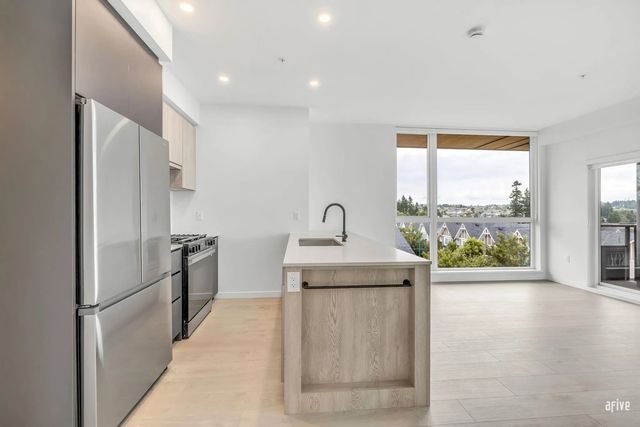 6585 195a Street 401, Surrey