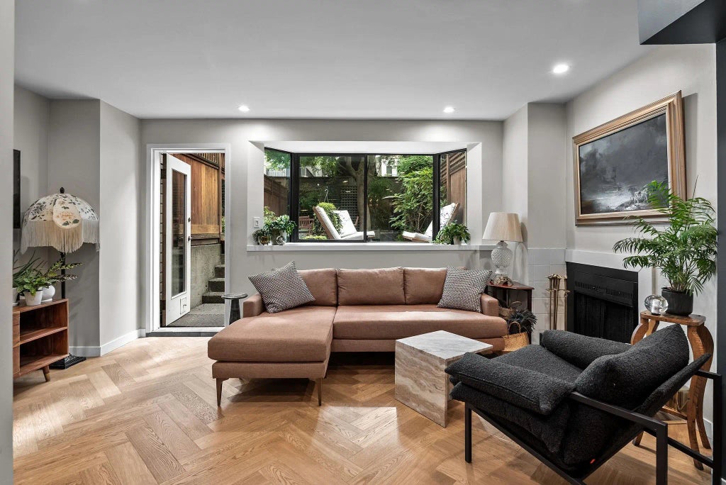 1922 W 7th Avenue 105, Vancouver