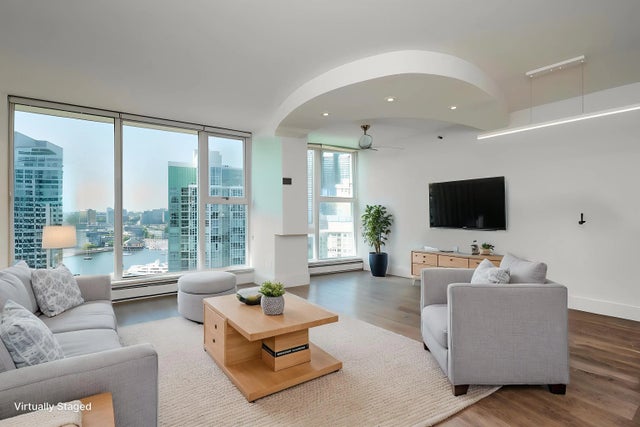 1009 Expo Boulevard 2005, Vancouver