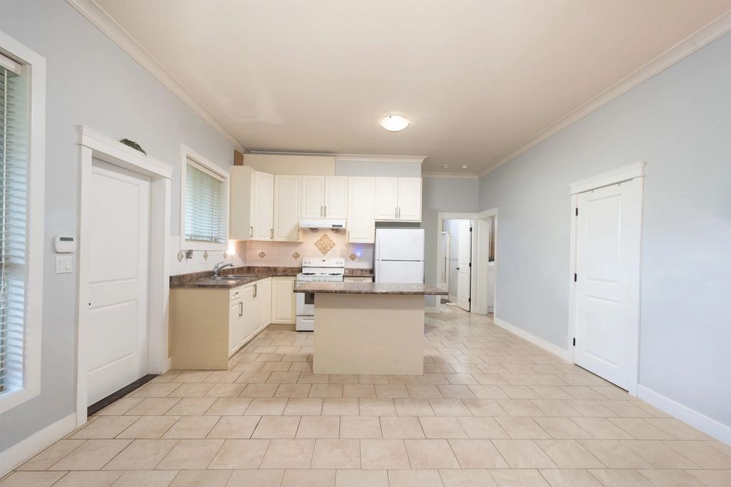 17551 Abbey Drive Lower Suite 2, Surrey
