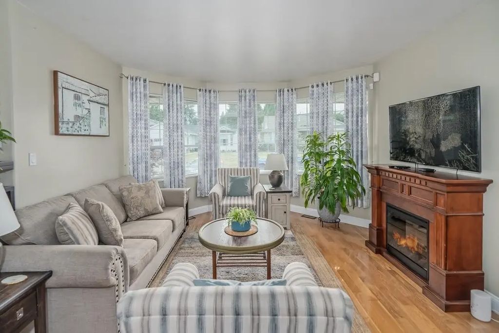 22987 123b Avenue, Maple Ridge