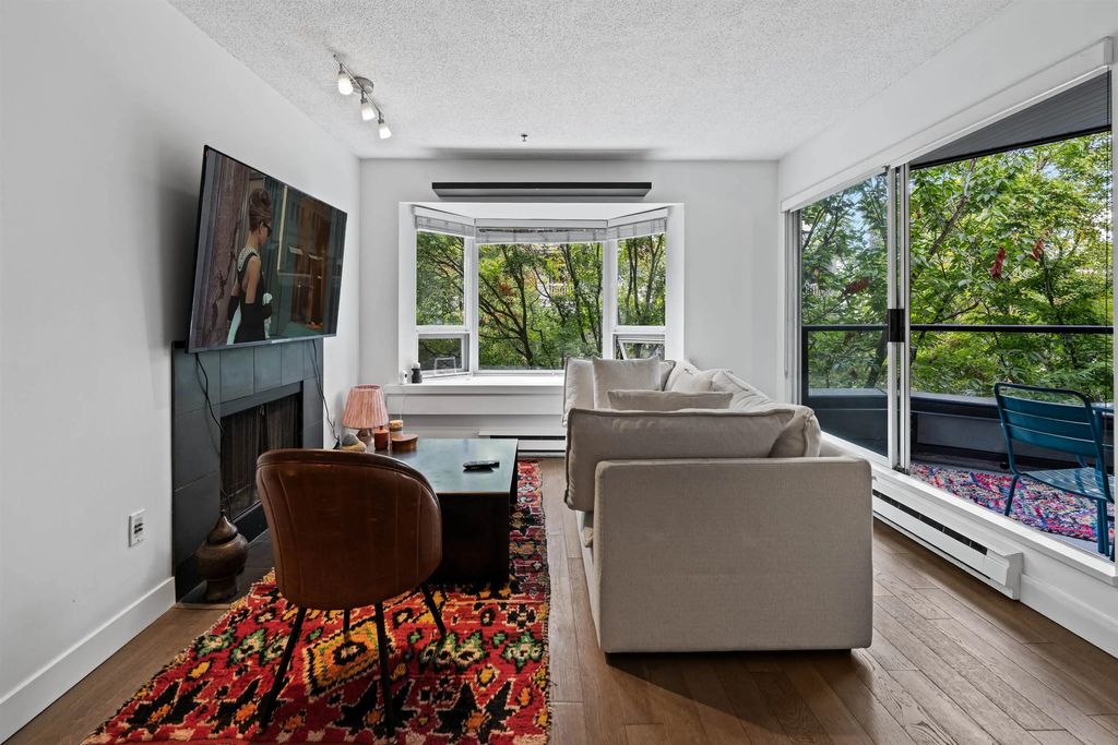 1925 W 2nd Avenue 304, Vancouver