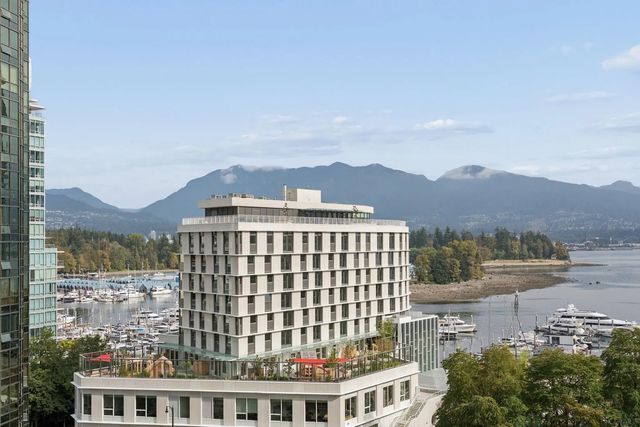 1328 W Pender Street 1005, Vancouver